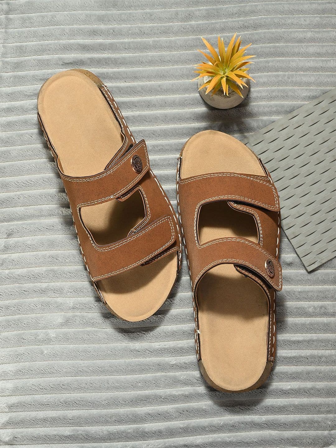 FAV SHOES Men Comfortable Sliders - view 1