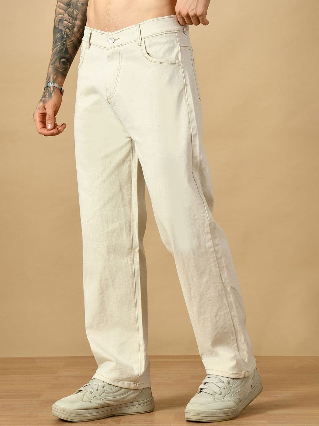 MaverIQ Men Relaxed Fit Mid-Rise Stretchable Jeans - view 1