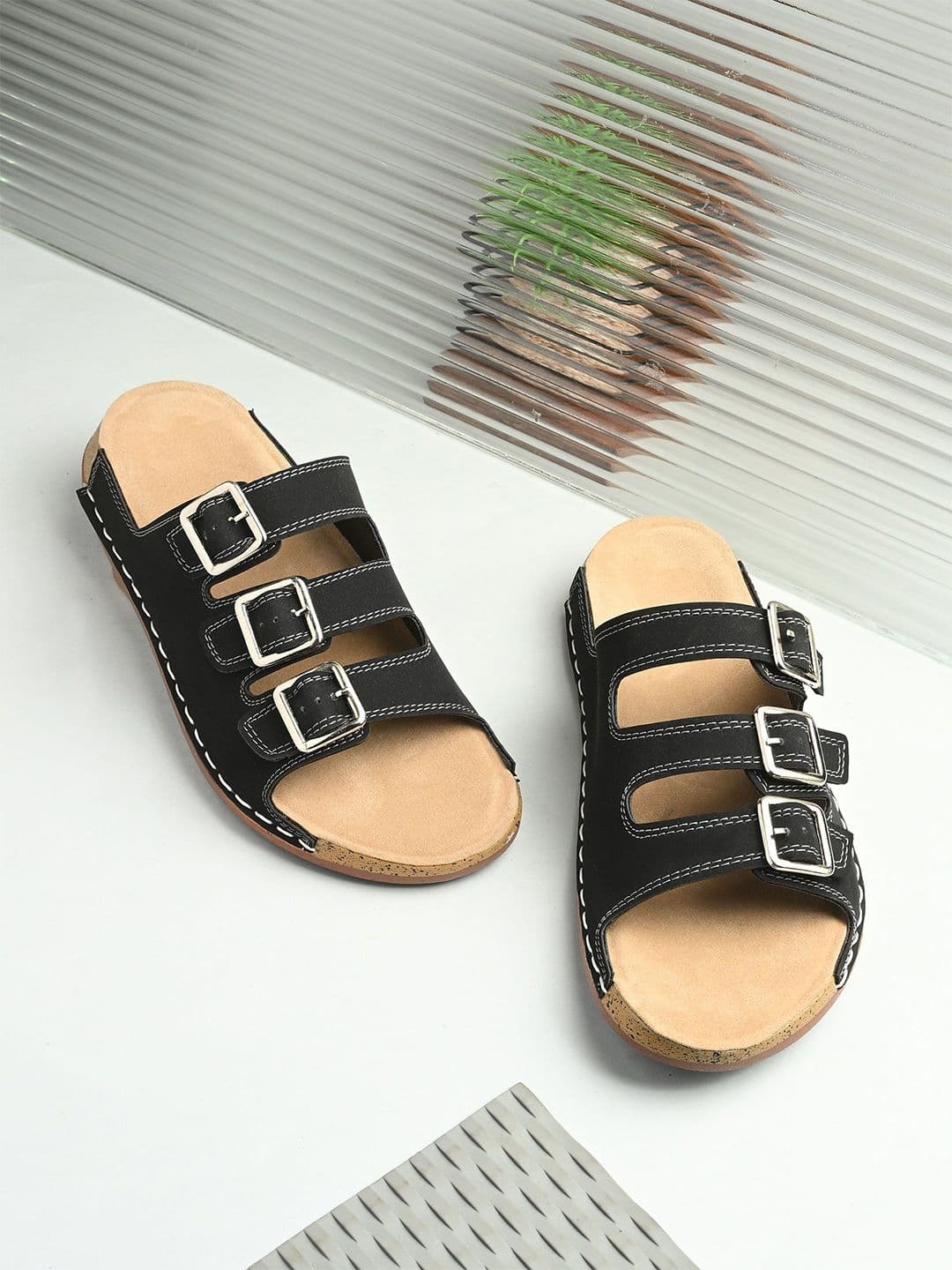 FAV SHOES Men Antiskid Sliders - view 1