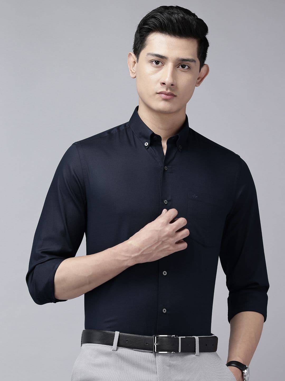 Arrow Manhattan Slim Fit Textured Pure Cotton Formal Shirt - view 1