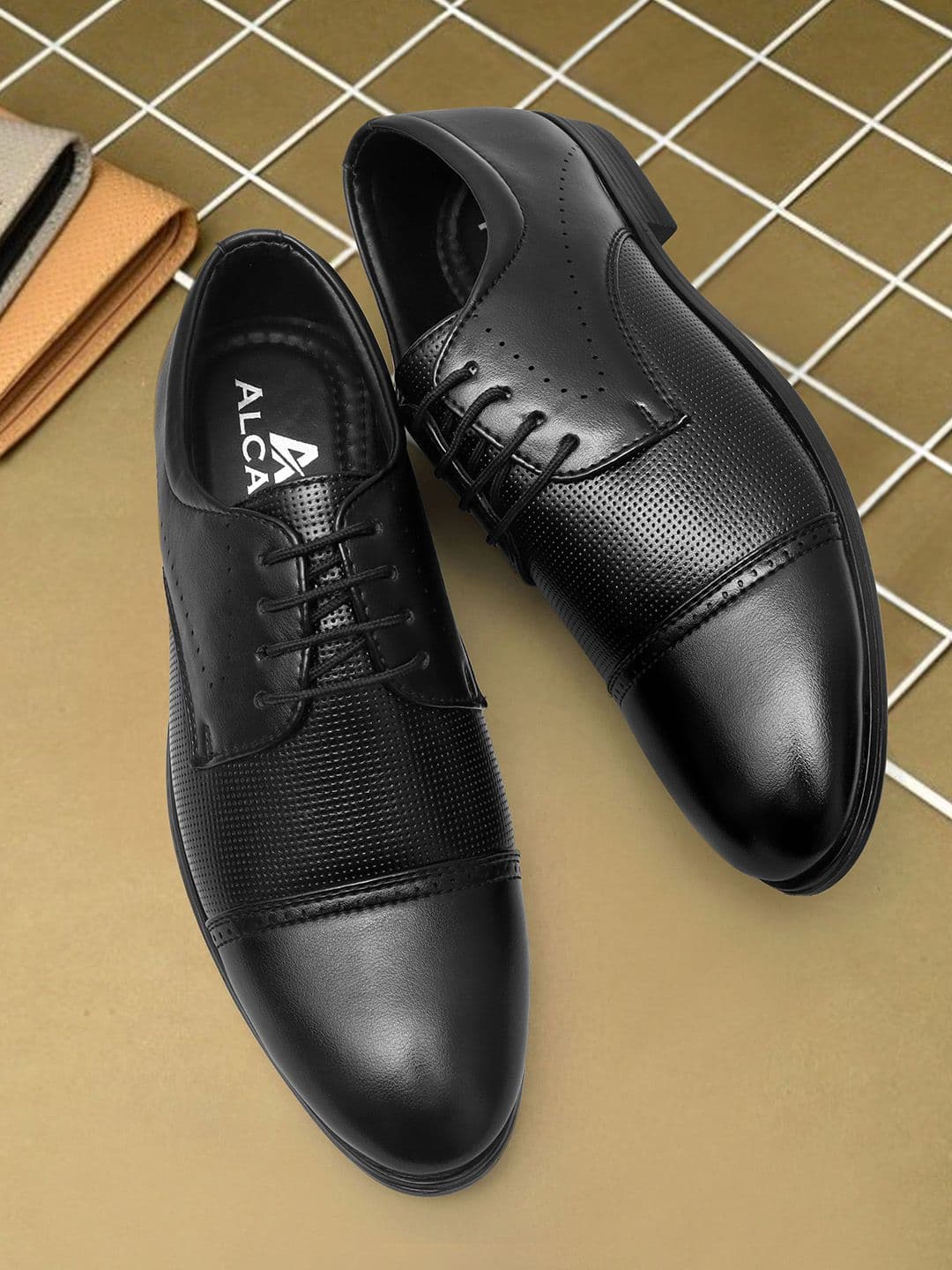 ALCAZO Men Lace-Up Round Toe Formal Derbys - view 1
