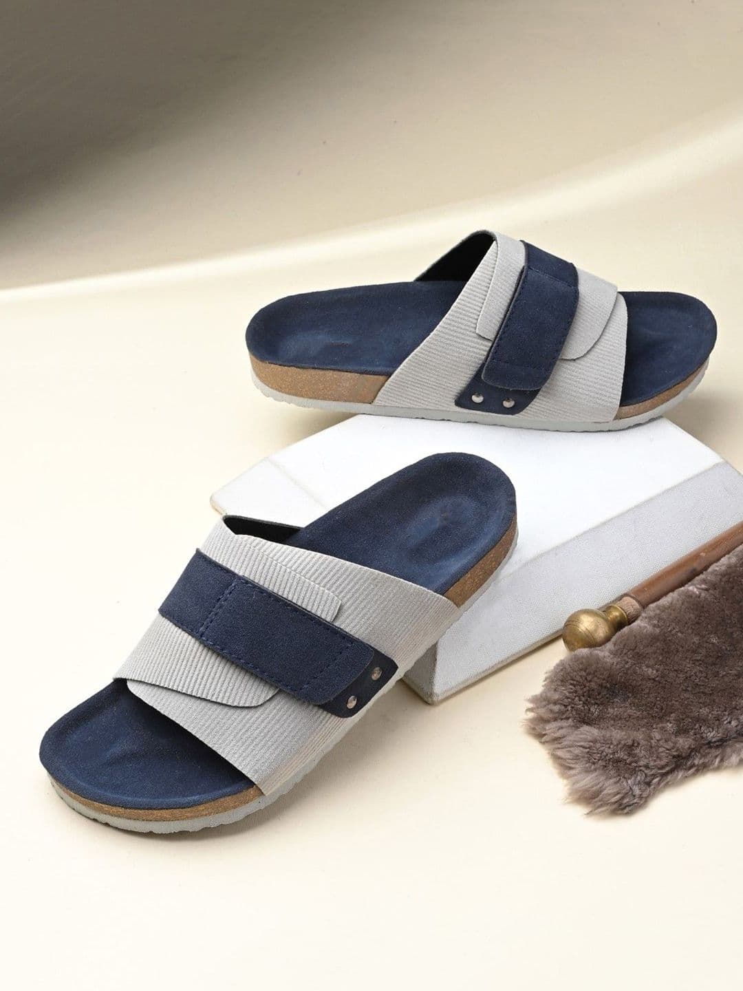 Killer Men Textured Comfort Sandals - view 1