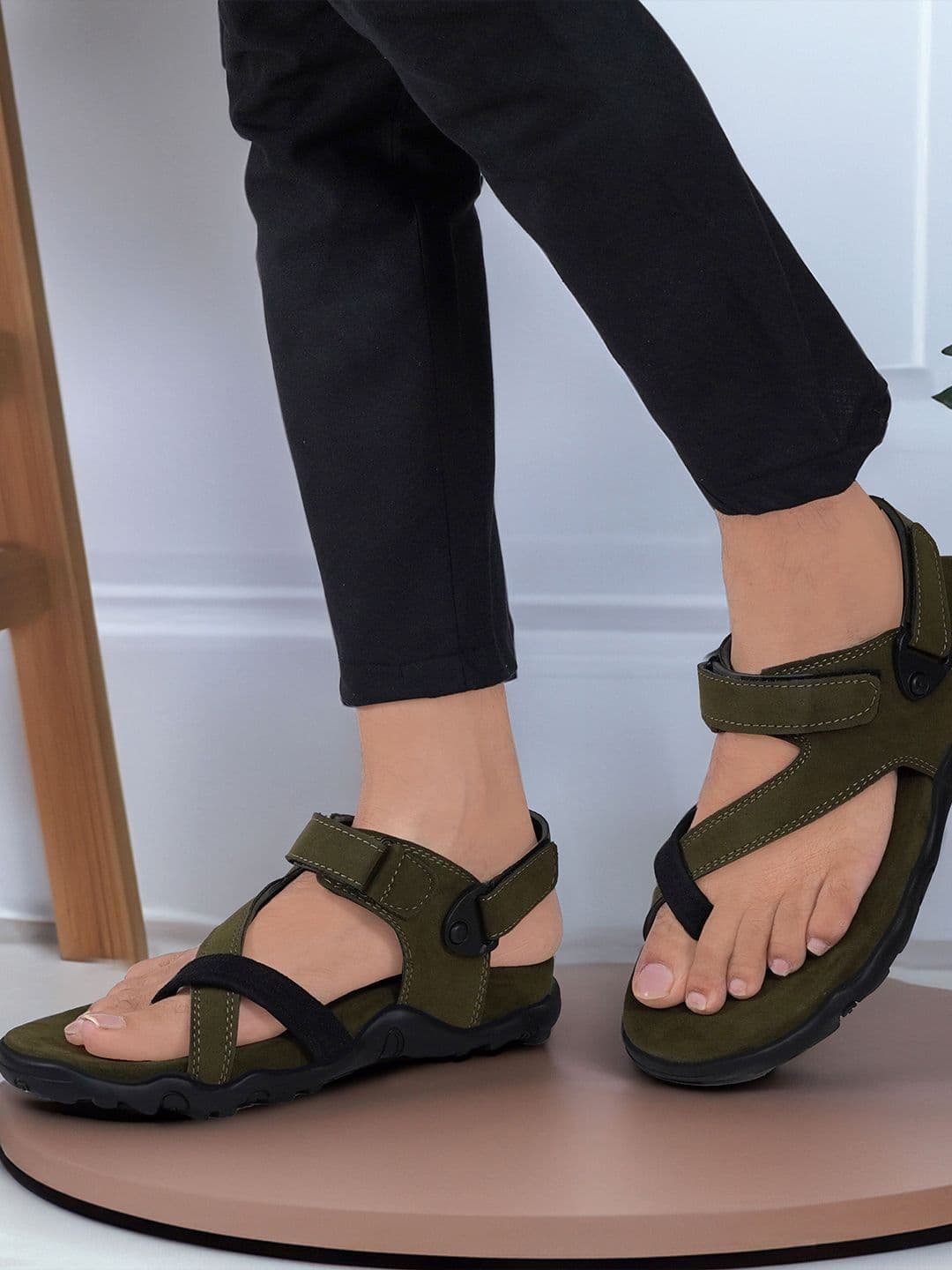 ROYAL CRUZZ Men Suede Velcro Comfort Sandals - view 1