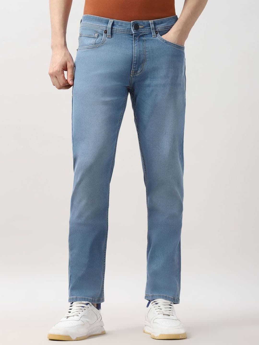 Peter England Casuals Men Slim Fit Mid-Rise Light Fade Jeans - view 1