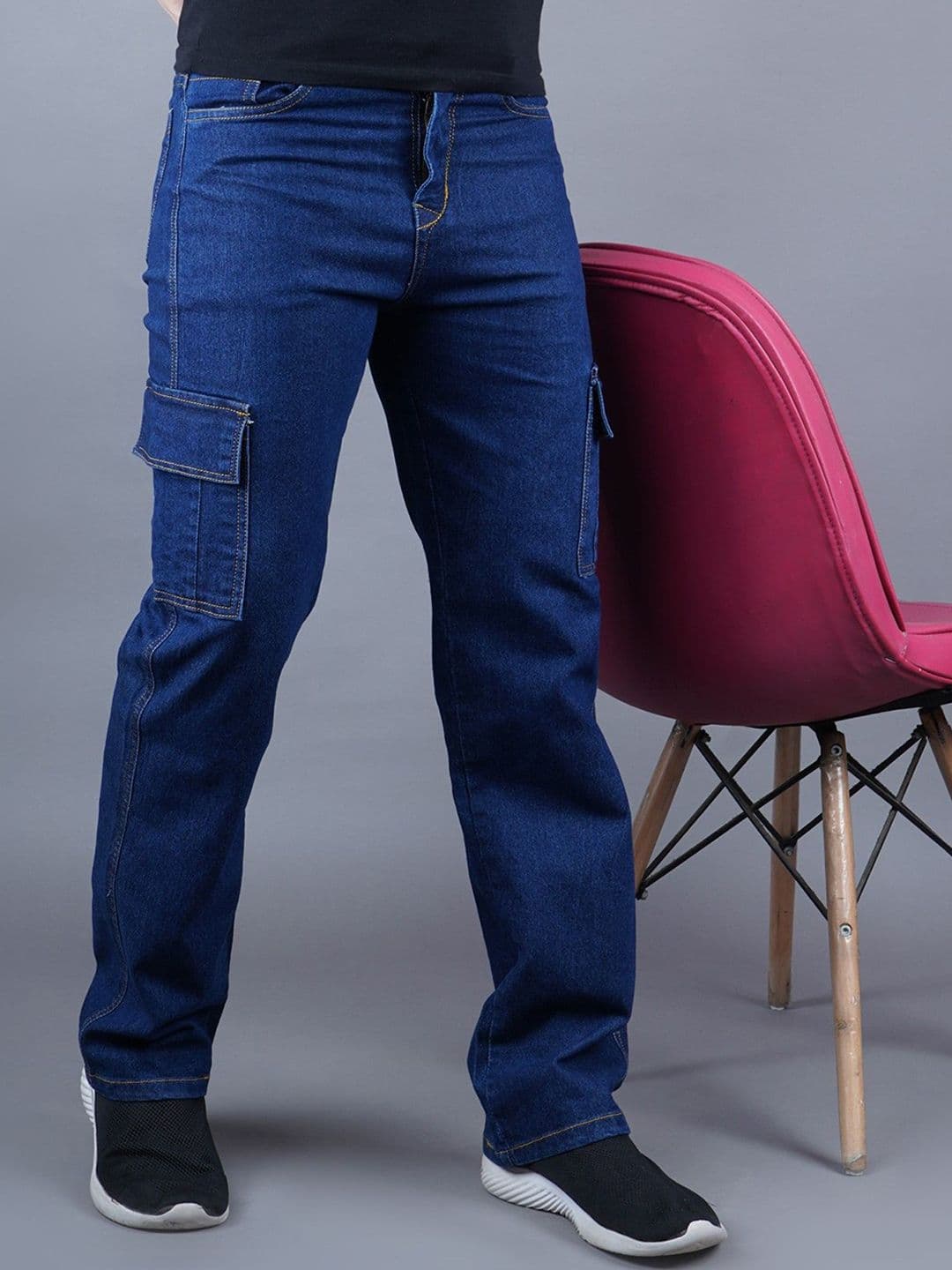 MaverIQ Men Classic Boyfriend Fit Mid-Rise Light Fade Stretchable Jeans - view 1