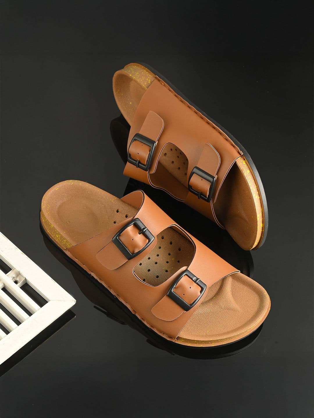 AMICO Men Comfort Sandals With Buckle Detail - view 1