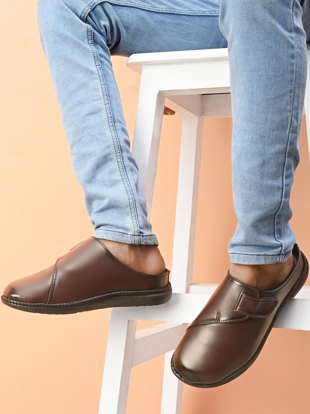 HERE&NOW Men Brown Closed-Toe Comfort Sandals - view 1