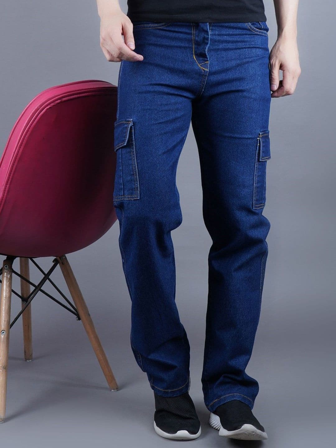 MaverIQ Men Classic Relaxed Fit Mid-Rise Light Fade Stretchable Jeans - view 1
