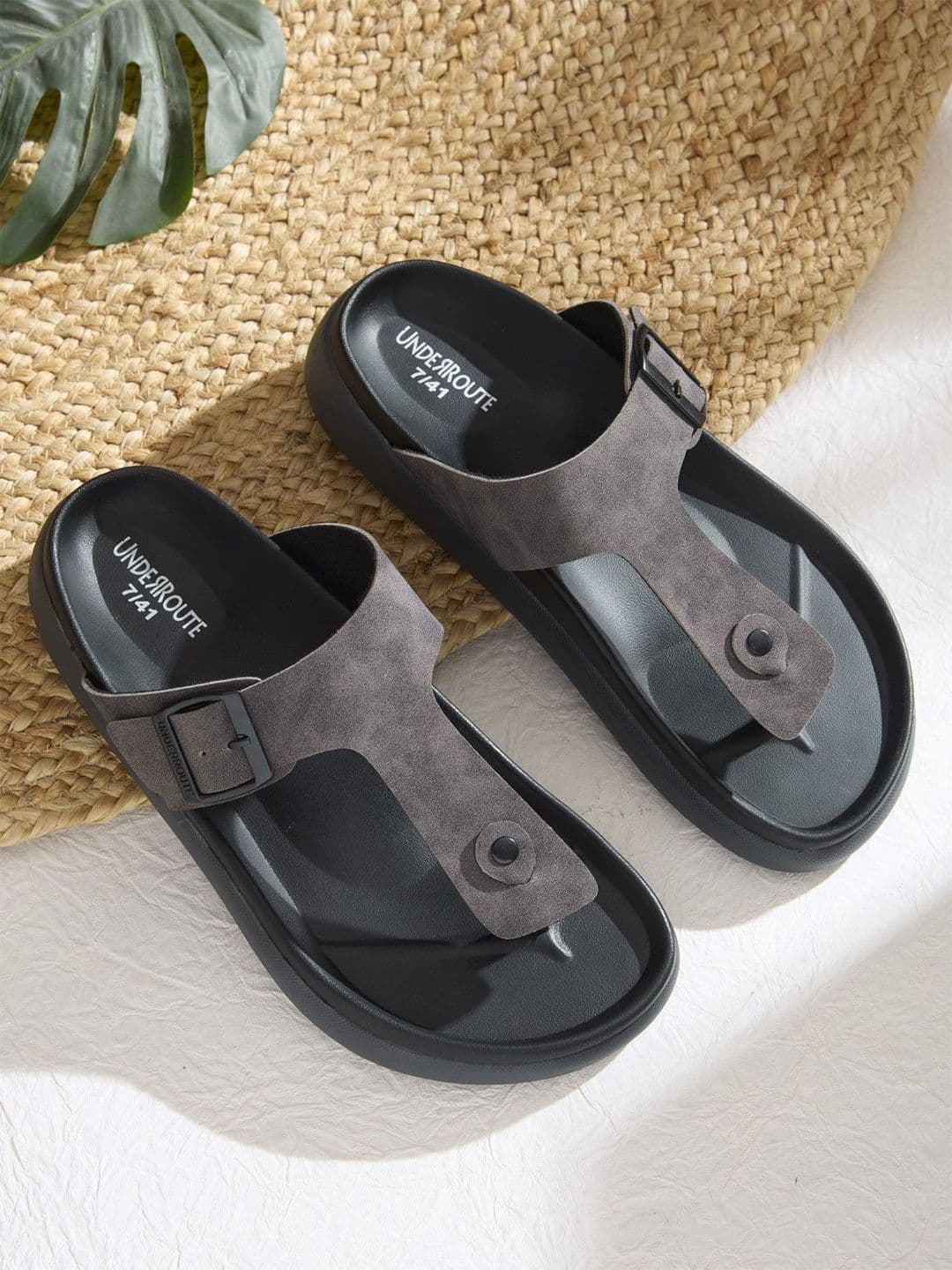 UNDERROUTE Comfort Sandals - view 1