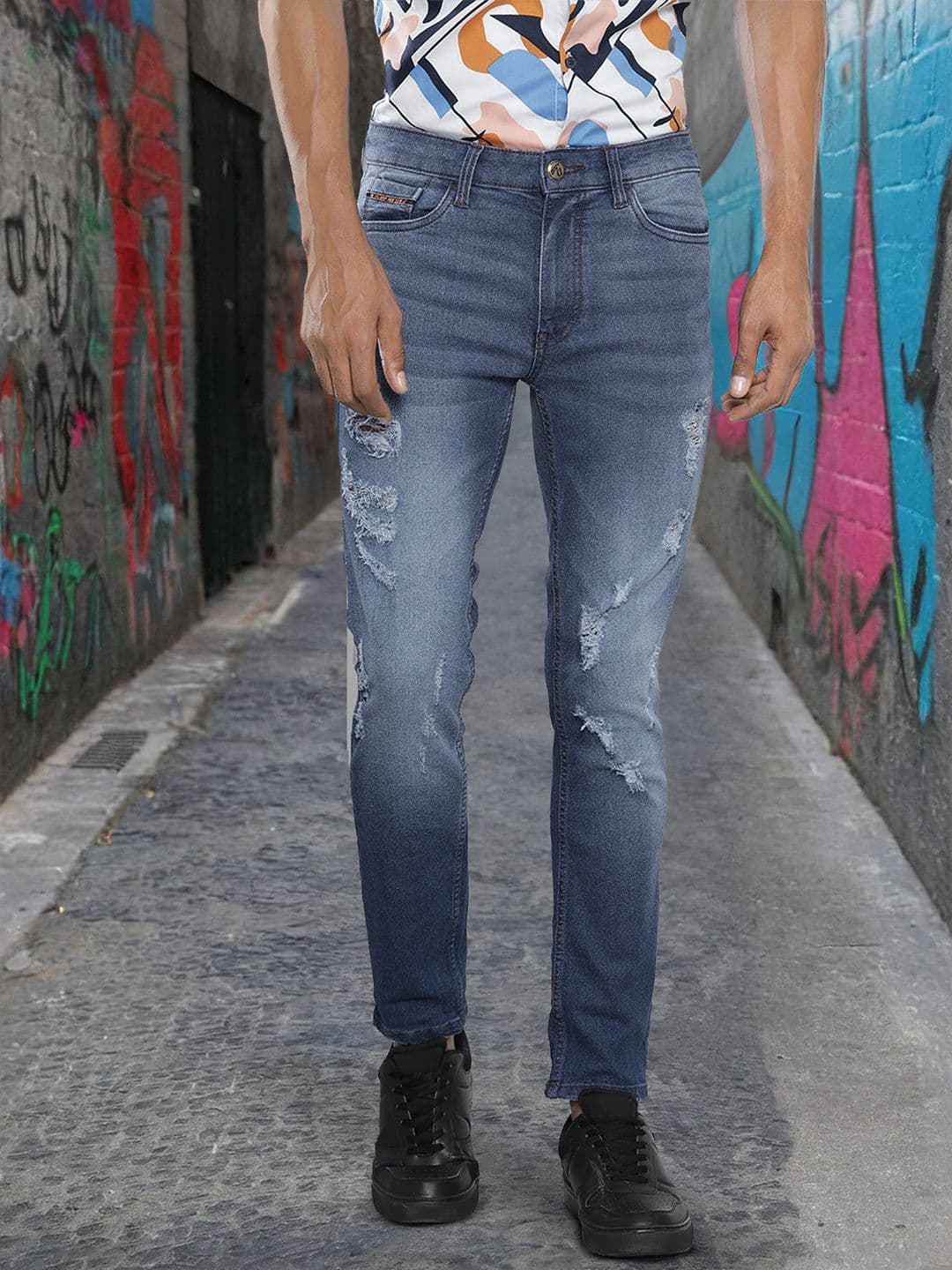 The Indian Garage Co Men Blue Slim Fit Mildly Distressed Light Fade Stretchable Jeans - view 1