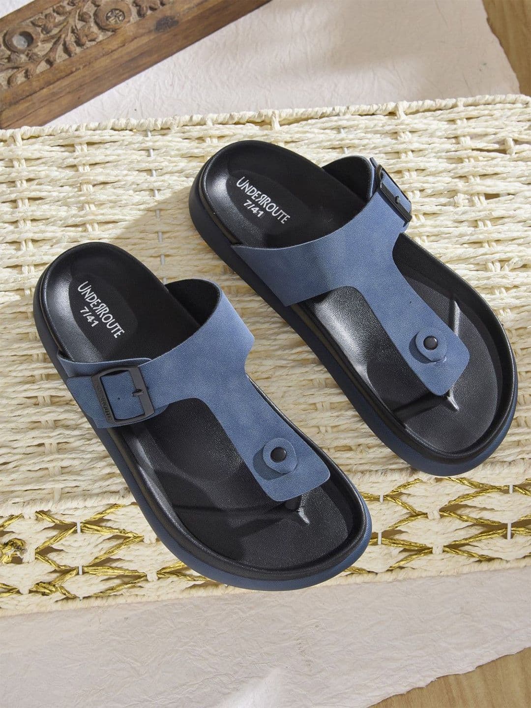 UNDERROUTE Men Comfort Sandals - view 1