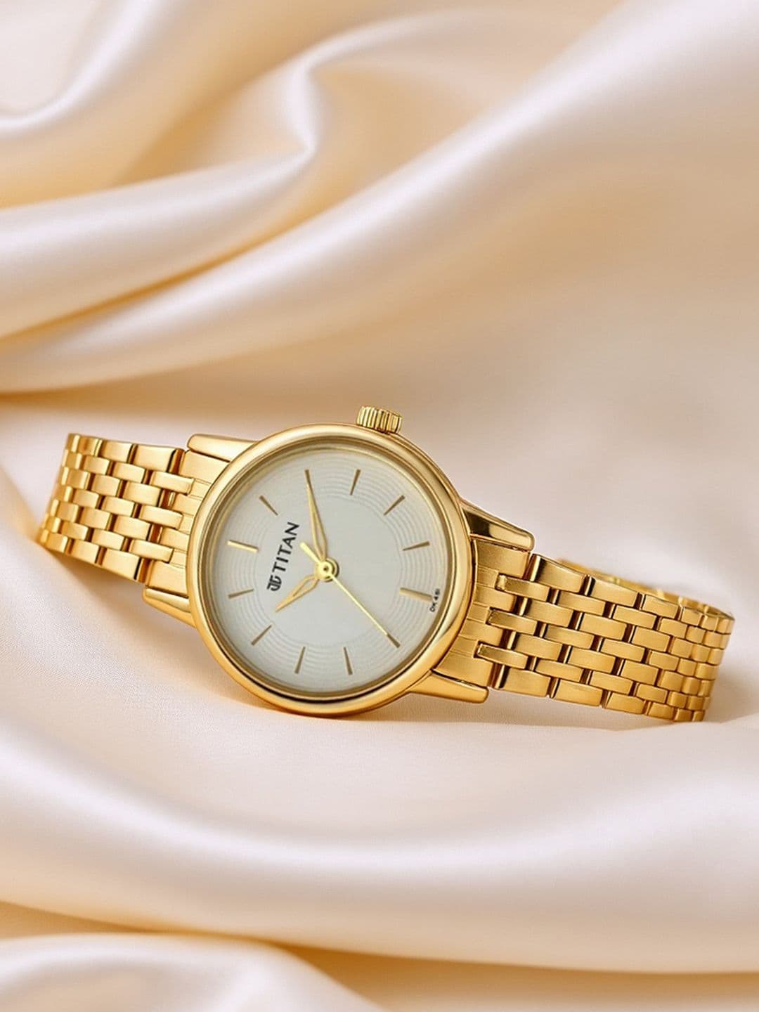 Titan Quartz Analog With White Dial Watch For Women - Nt2593ym02 - view 1