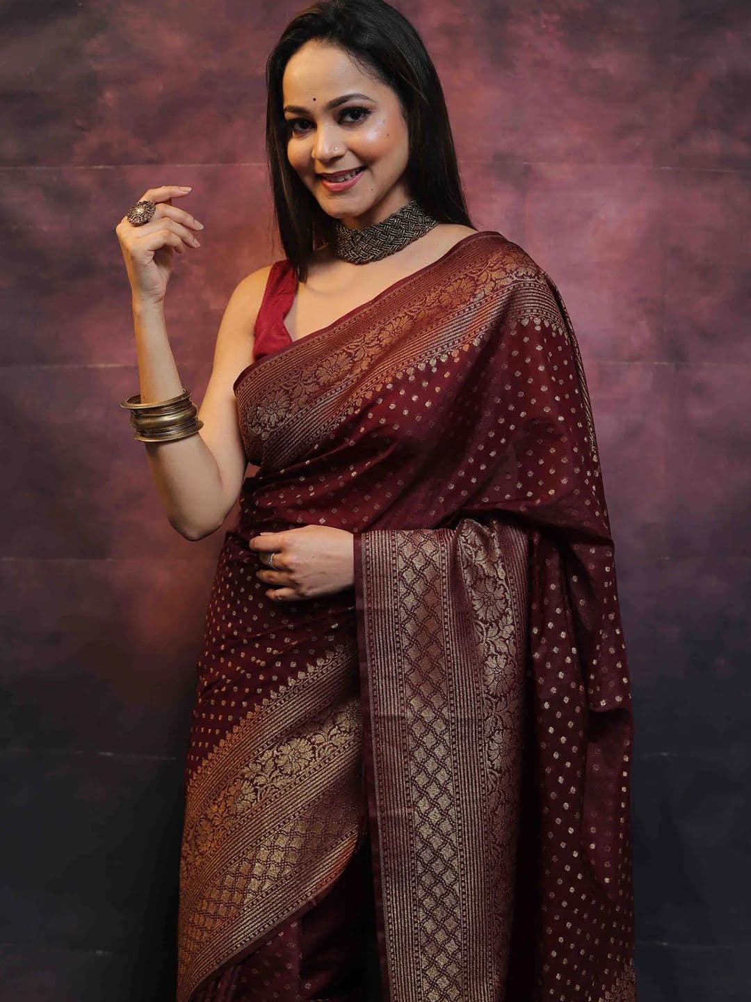 Shriyangan Ethnic Motifs Zari Art Silk Kanjeevaram Saree - view 1
