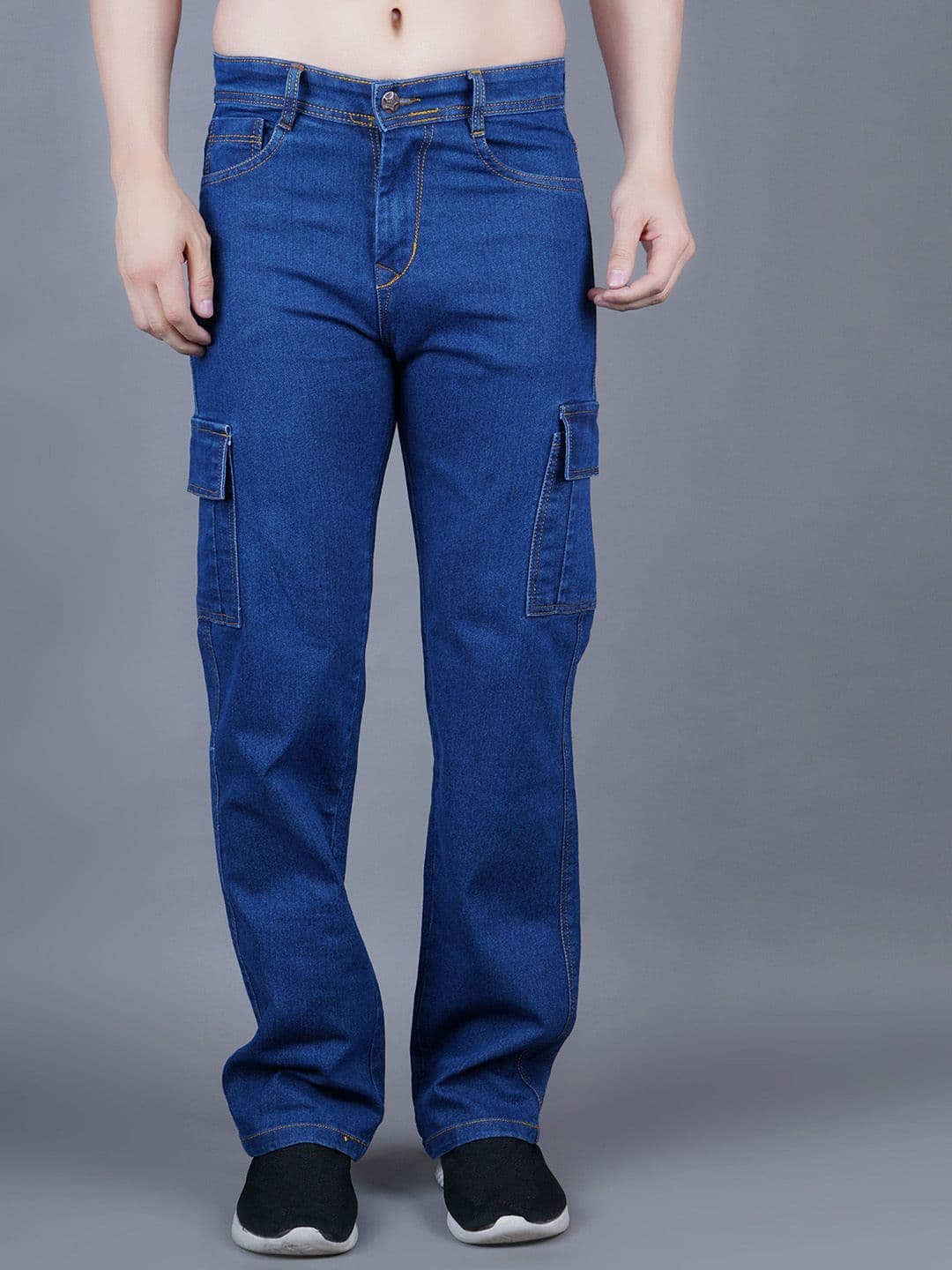 MaverIQ Men Classic Relaxed Fit Mid-Rise Light Fade Stretchable Cargo Style Jeans - view 1