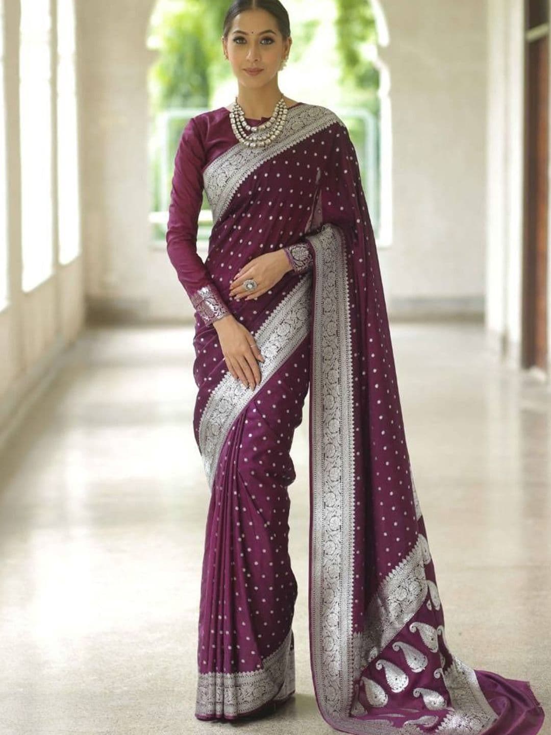 Shriyangan Ethnic Motifs Zari Art Silk Kanjeevaram Saree - view 1