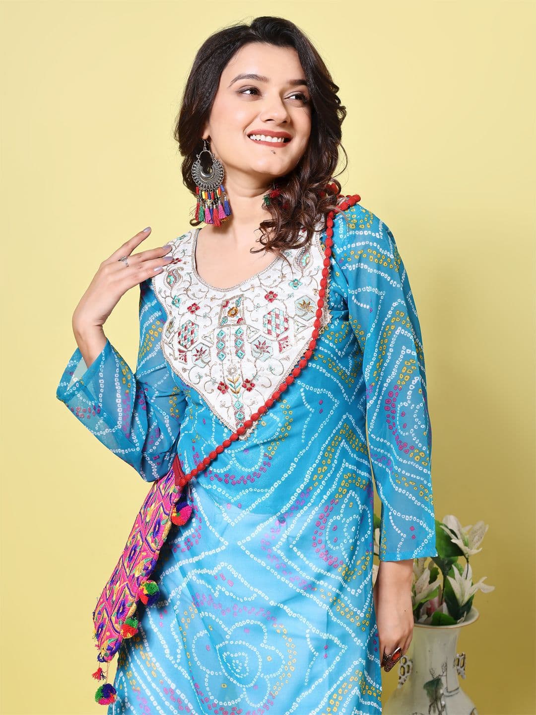 Youthnic Women Bandhani Printed Round Neck Georgette Straight Kurta - view 1
