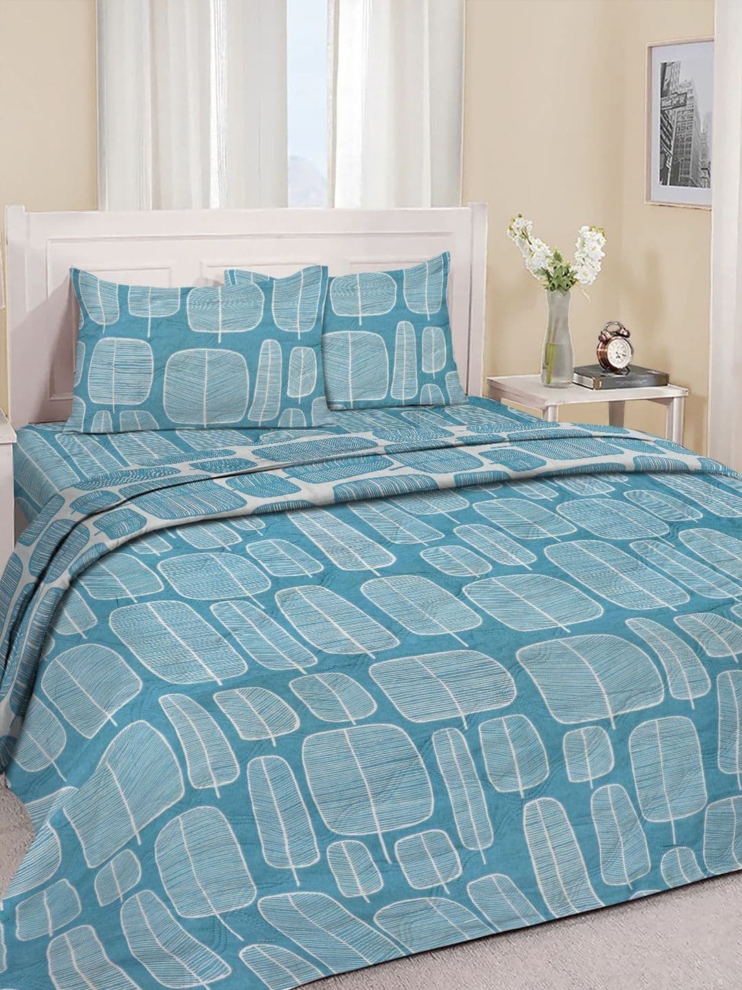 Myntra Elegant Homes Blue Geometric Polycotton Double King Fine Bedding Set - view 1