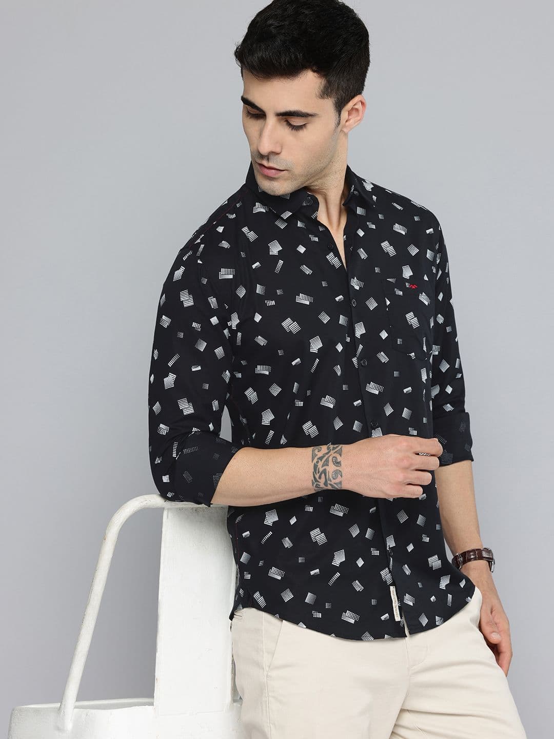 Mufti Pure Cotton Geometric Printed Slim Fit Casual Shirt - view 1