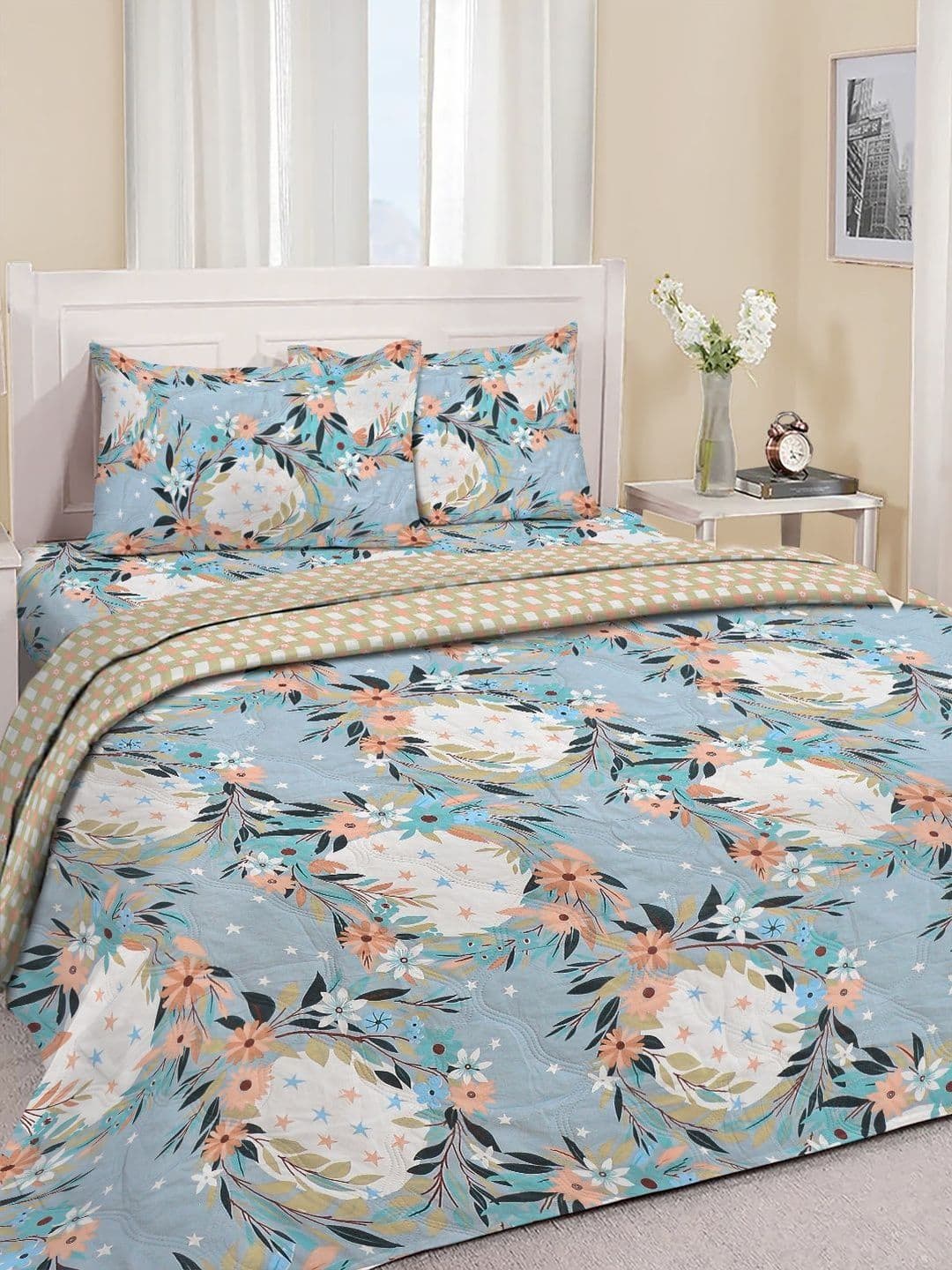 Myntra Elegant Homes Blue & White Floral Polycotton 4 Piece Double King Fine Bedding Set - view 1