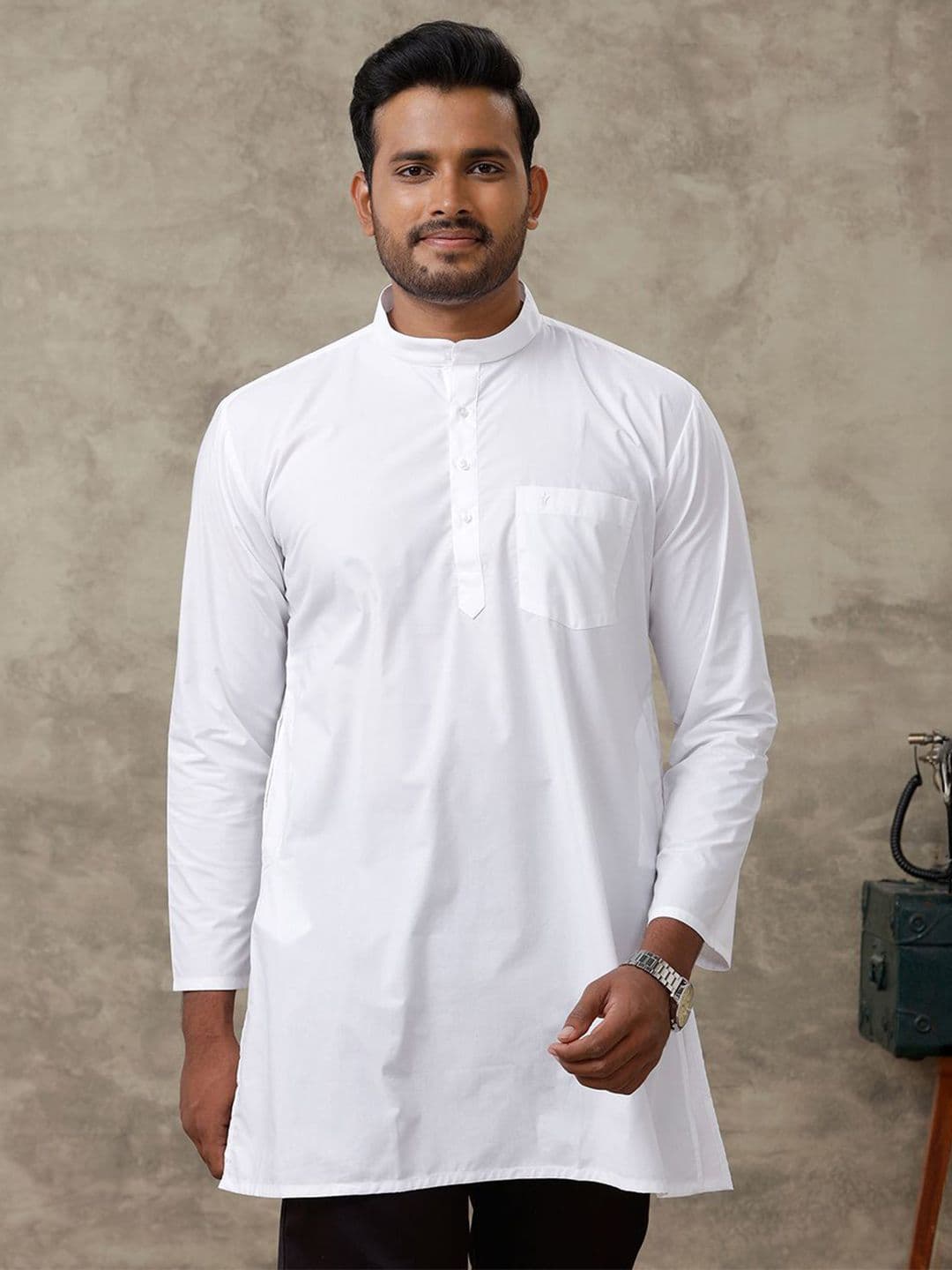Ramraj Men Cotton Mandarin Collar Long Sleeves Plain Kurta - view 1
