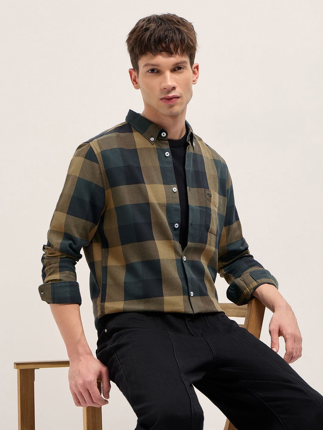 THE BEAR HOUSE Men Slim Fit Buffalo Checked Button-Down Collar Pure Cotton Casual Shirt - view 1