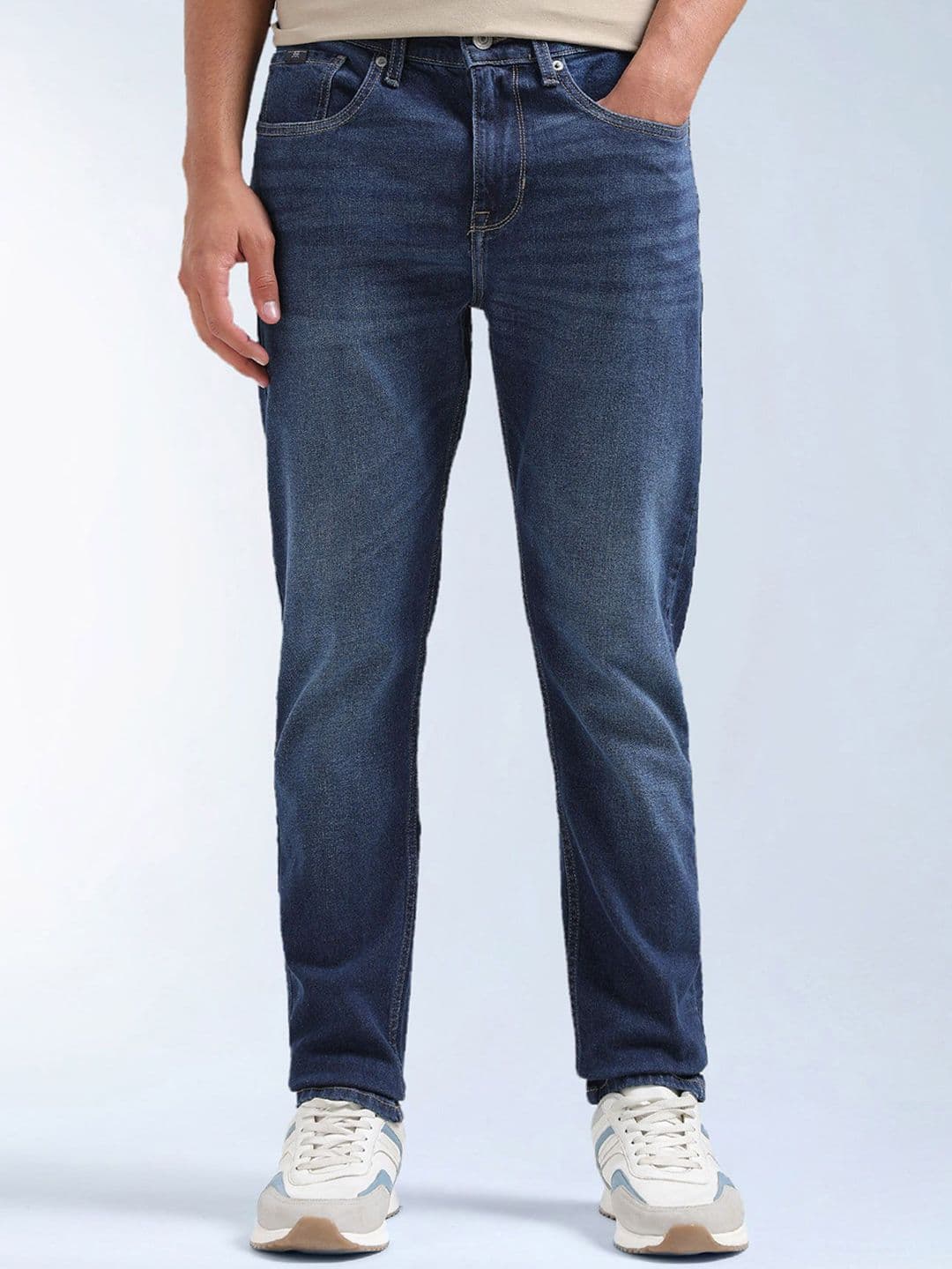 Flying Machine Men Tapered Fit Mid-Rise Light Fade Stretchable Jeans