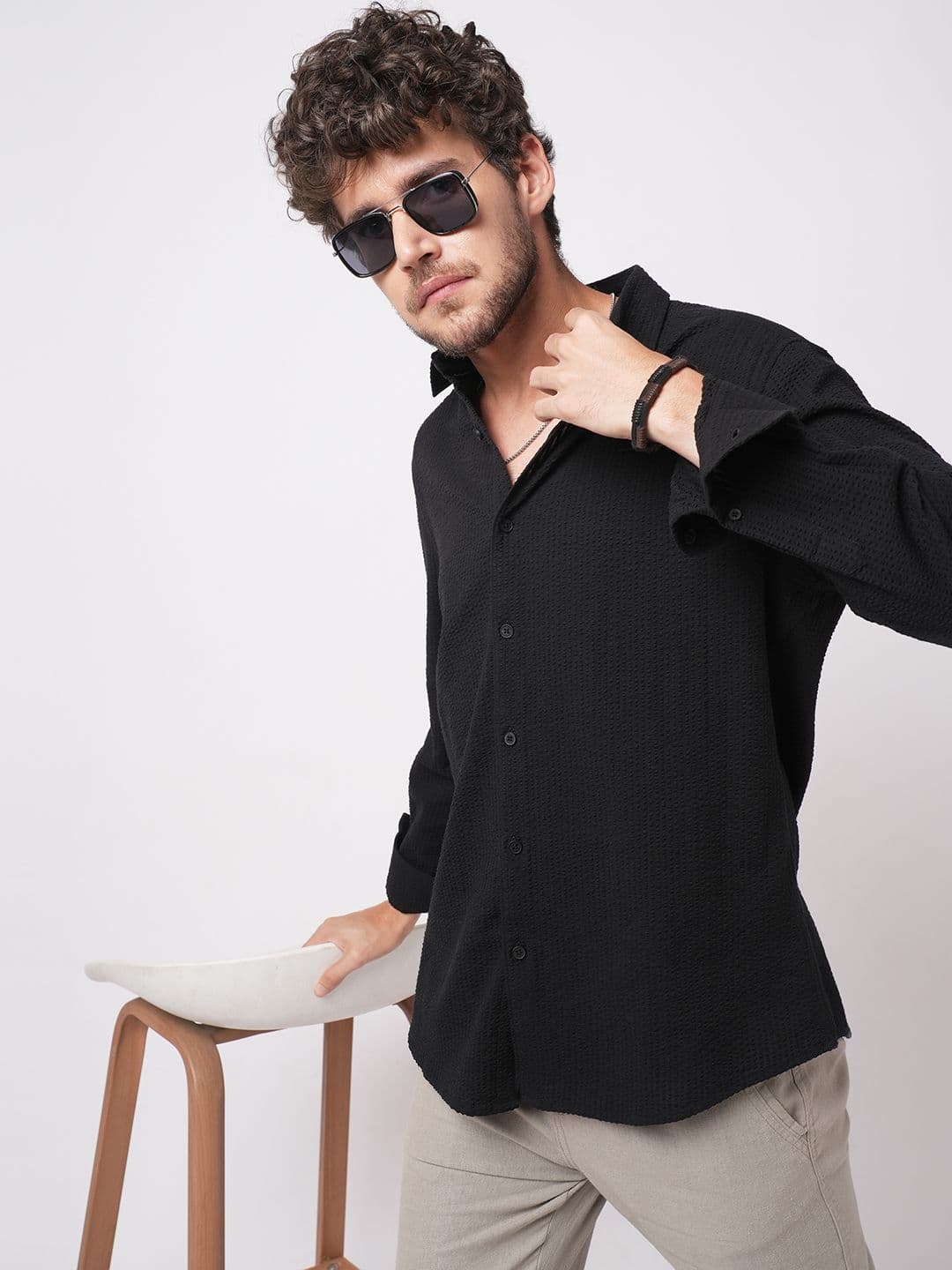 VASTRADO Classic Minimalist Self Design Slim Fit Cotton Casual Seersucker Shirt - view 1