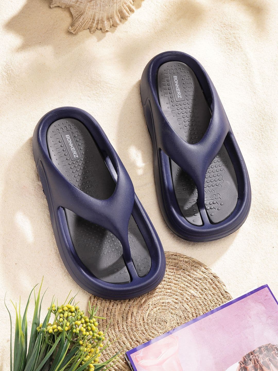 Bonkerz BKZSPACE Men Solid EVA Thong Flip-Flops - view 1