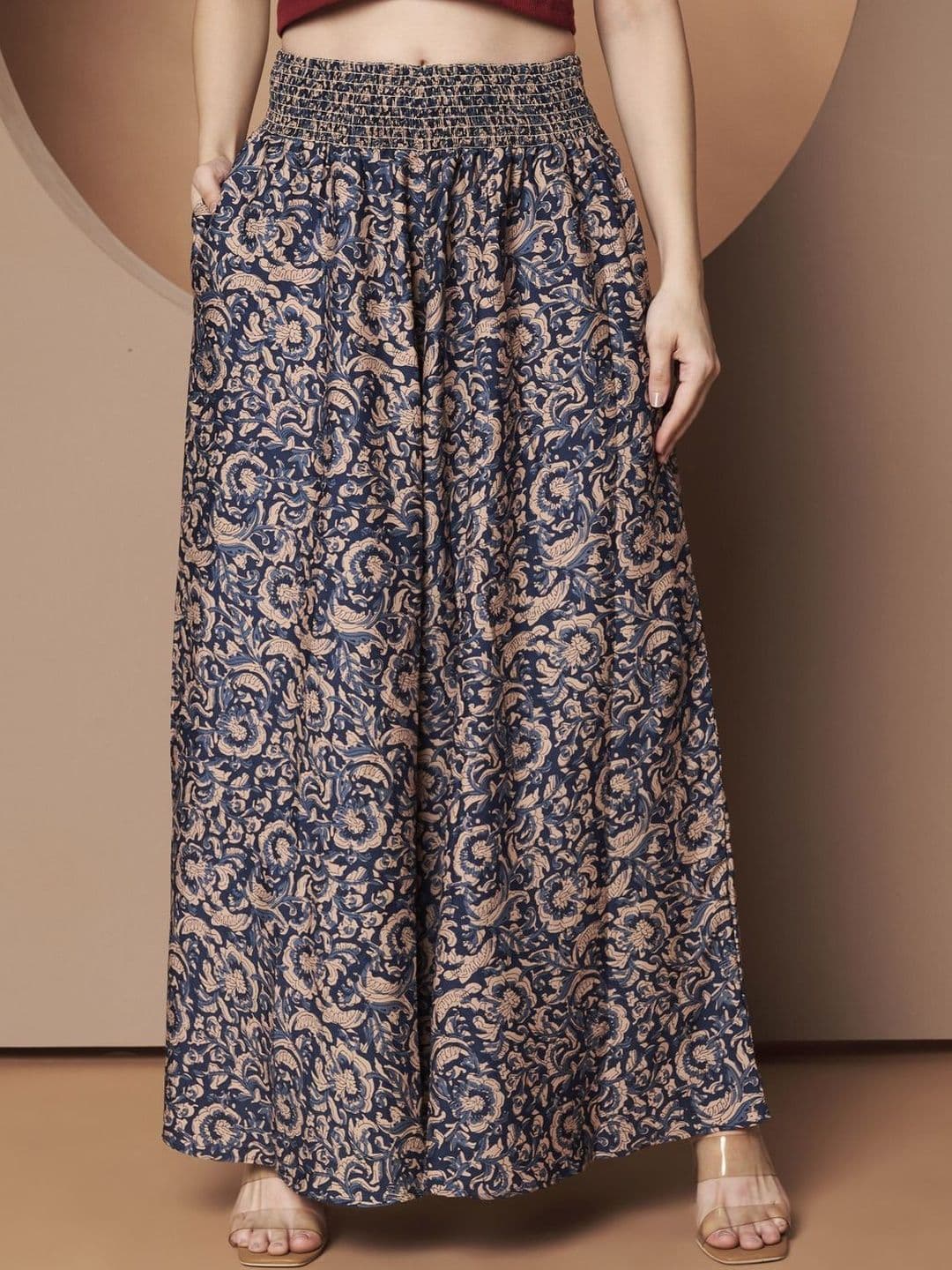 LookShine Women Floral Printed Elasticated Flared Palazzos - view 1