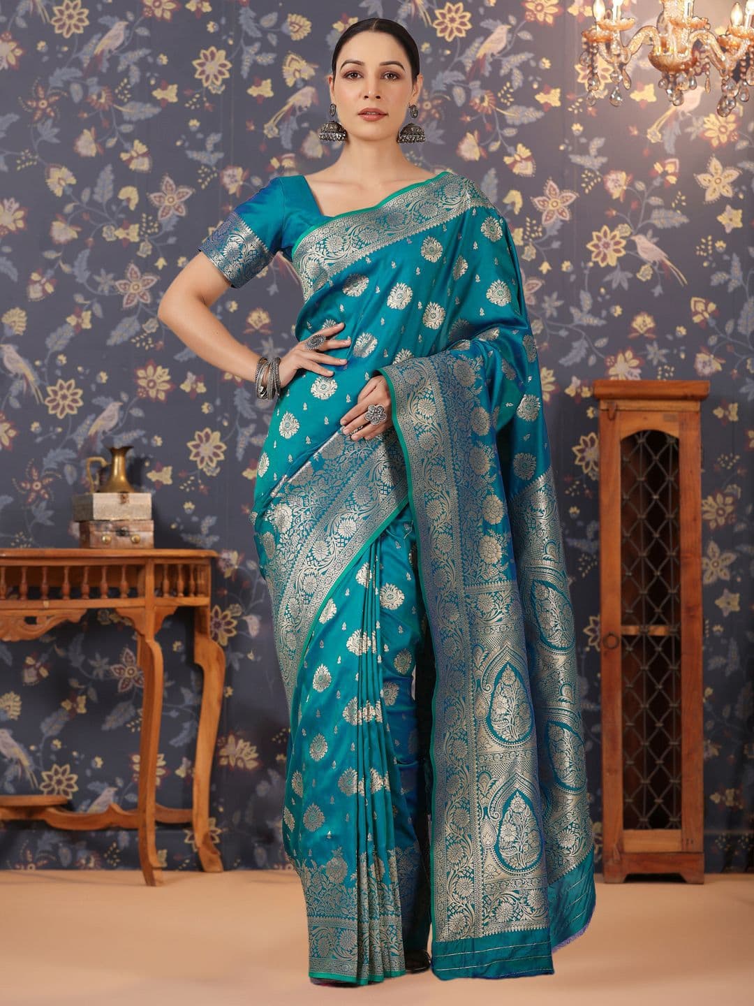 House of Pataudi Woven Design Floral Zari Banarasi Saree - view 1