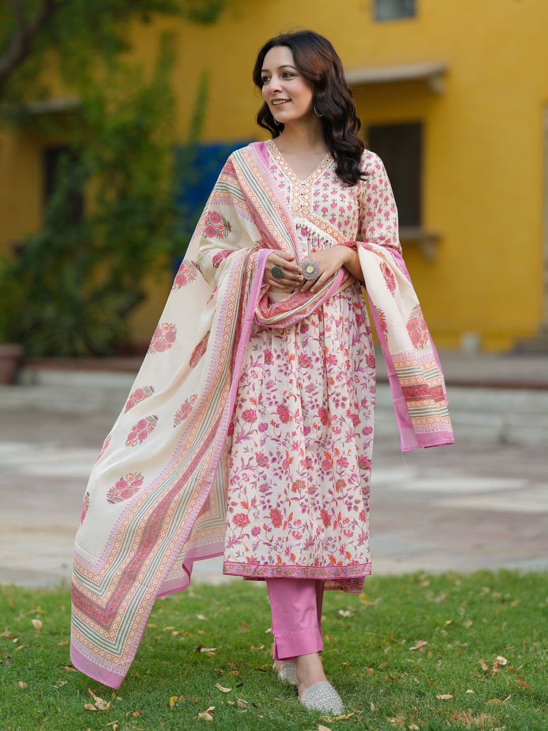 Rain & Rainbow Women Ethnic Motifs Printed Pure Cotton Kurta with Trousers & Dupatta - view 1