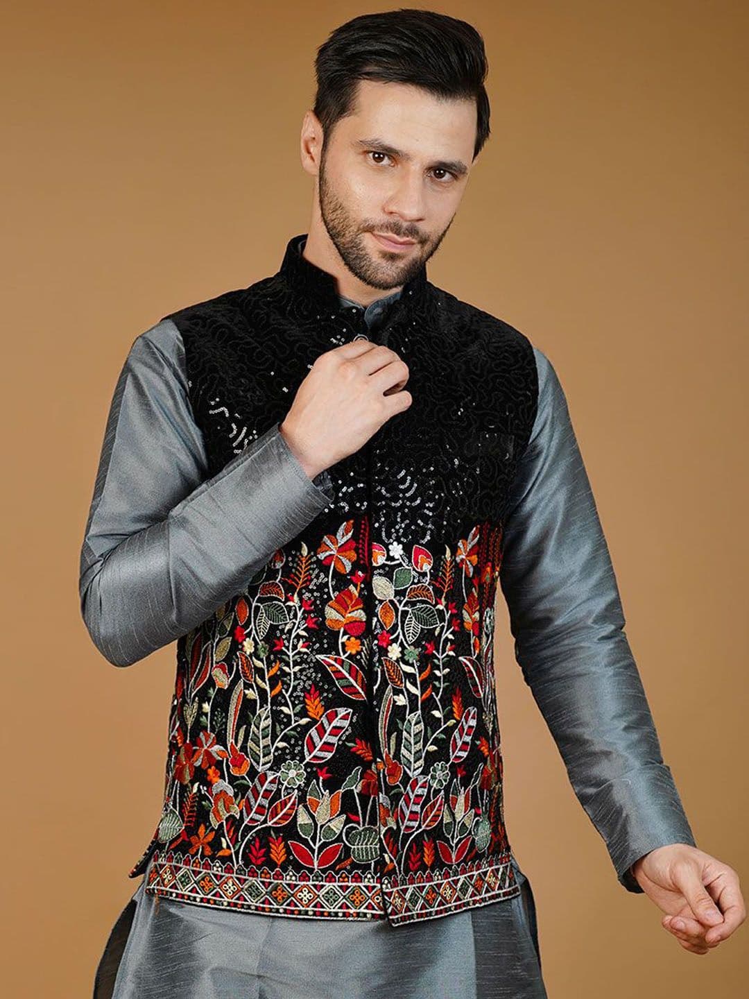 Wintage Men Embroidered Nehru Jacket - view 1