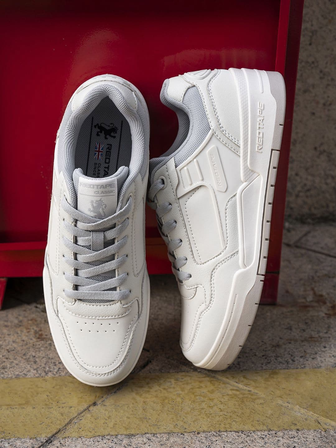 Red Tape Slam Dunk Classics Men Sneakers - view 1