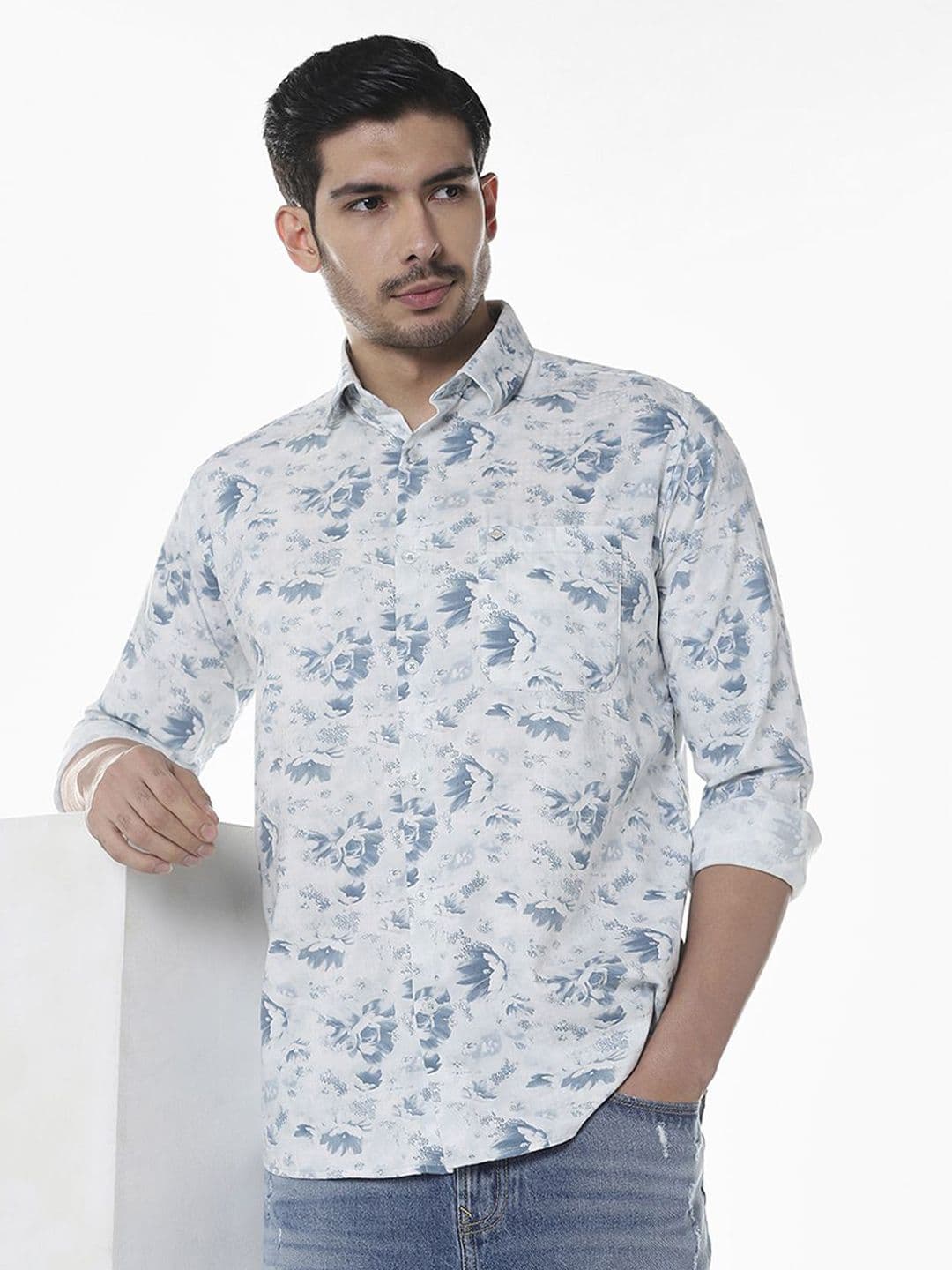 Klub Fox Floral Printed Spread Collar Slim Fit Cotton Shirt - view 1