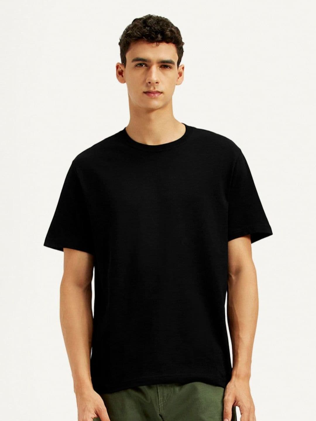 Levis Round Neck Short Sleeves Pure Cotton Regular Fit T-shirt - view 1