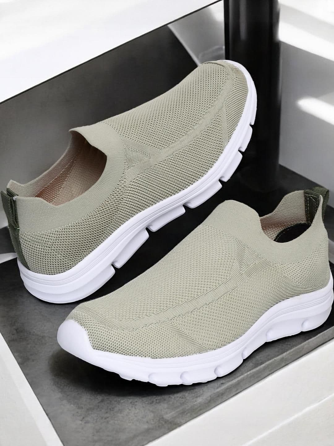 HOTSTYLE Men Non-Marking Slip On Running Shoes - view 1