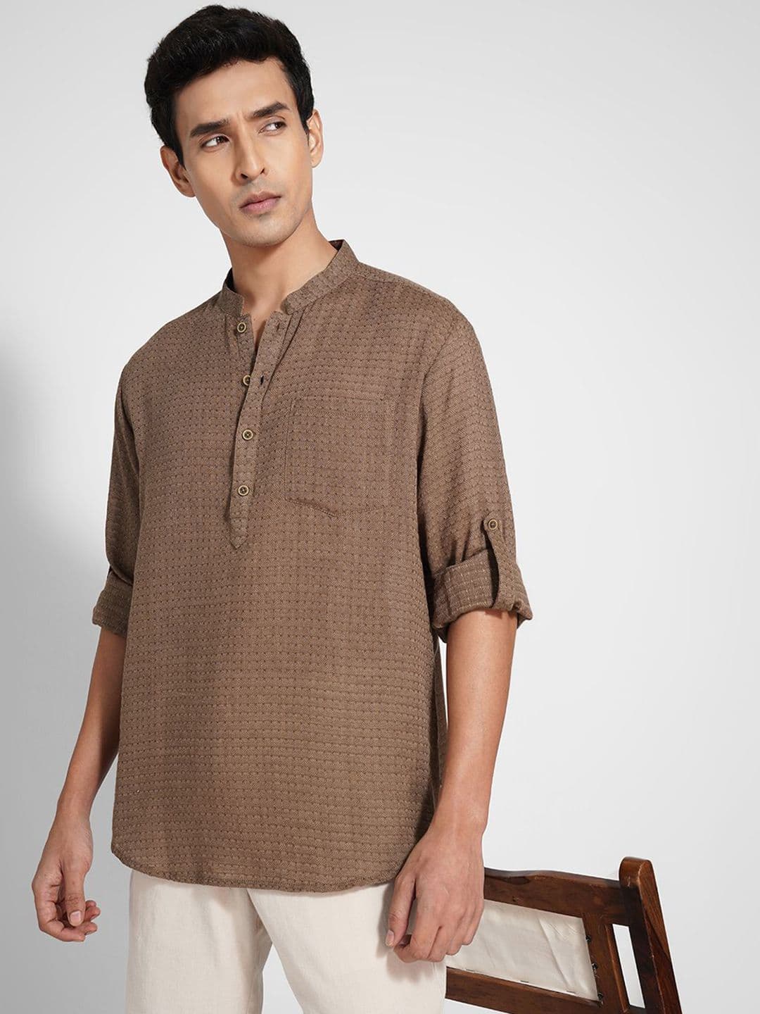 indus route by Pantaloons Men Pure Cotton Woven Design Mandarin Collar Kurta - view 1