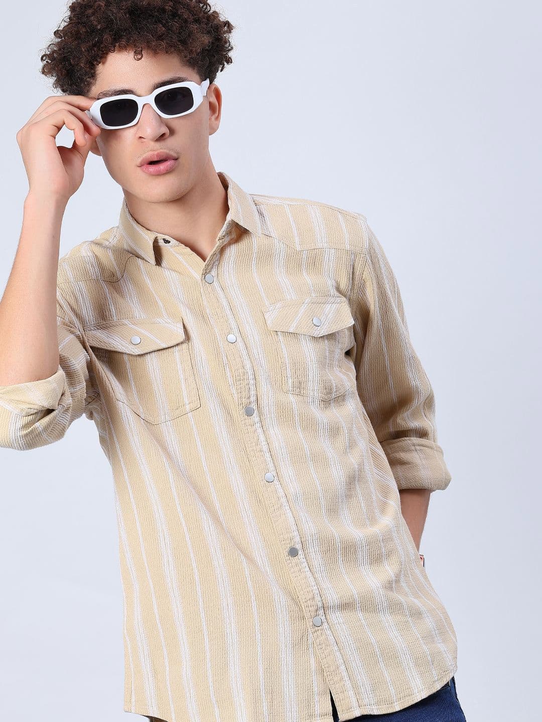 V-Mart Men Vertical Striped Spread Collar Cotton Casual Shirt - view 1
