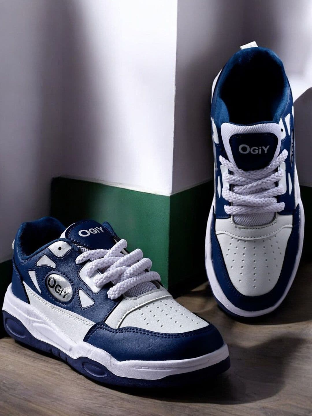 Spotwalk Men Lace-Ups Round Toe Running Shoes - view 1