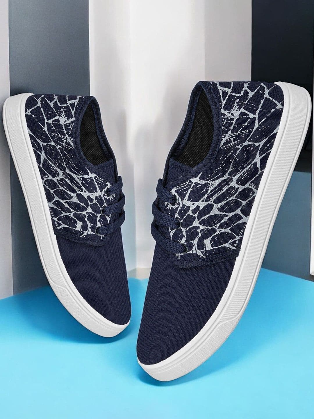 Spotwalk Men Printed Round Toe Lace-Ups Running Shoes - view 1