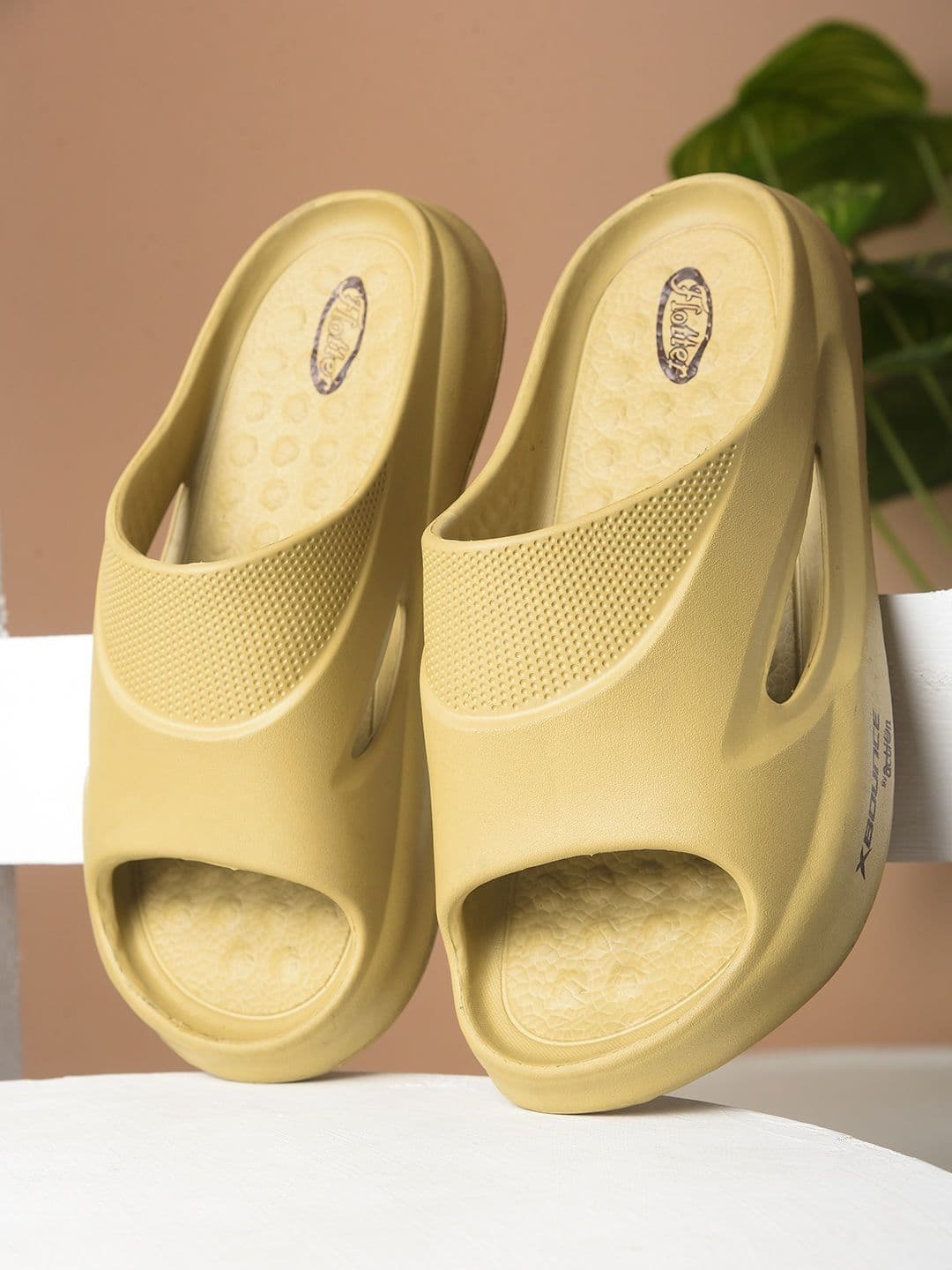 Action Men Sliders Flip Flops - view 1