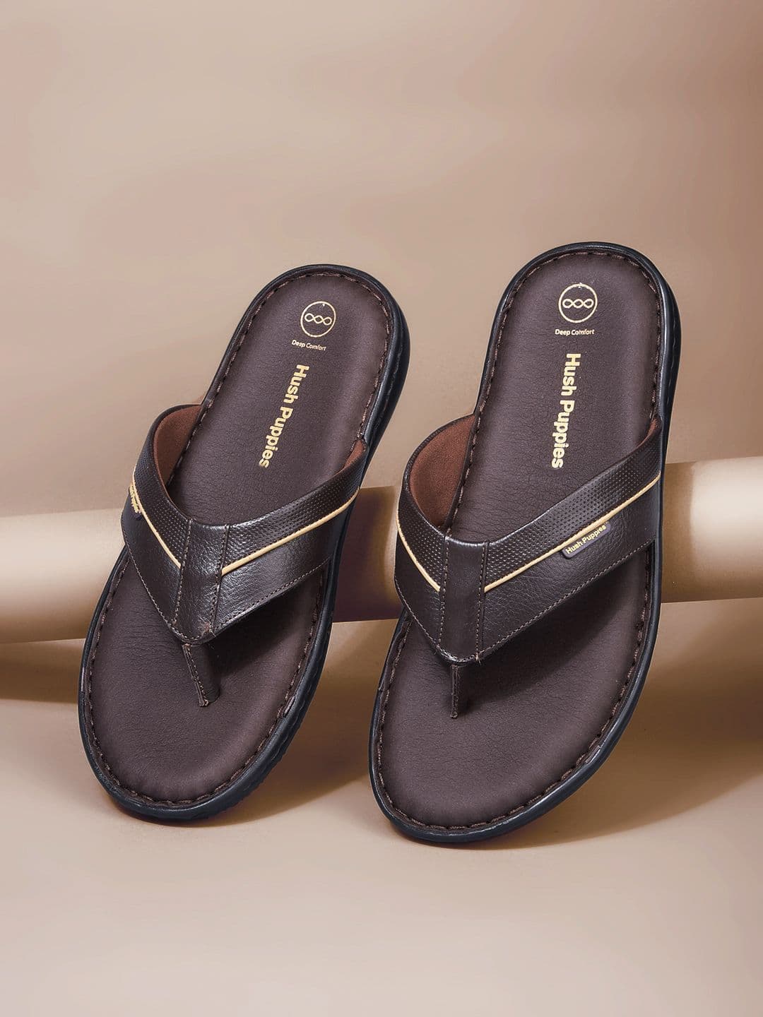 Hush Puppies Men Thong Flip-Flops - view 1