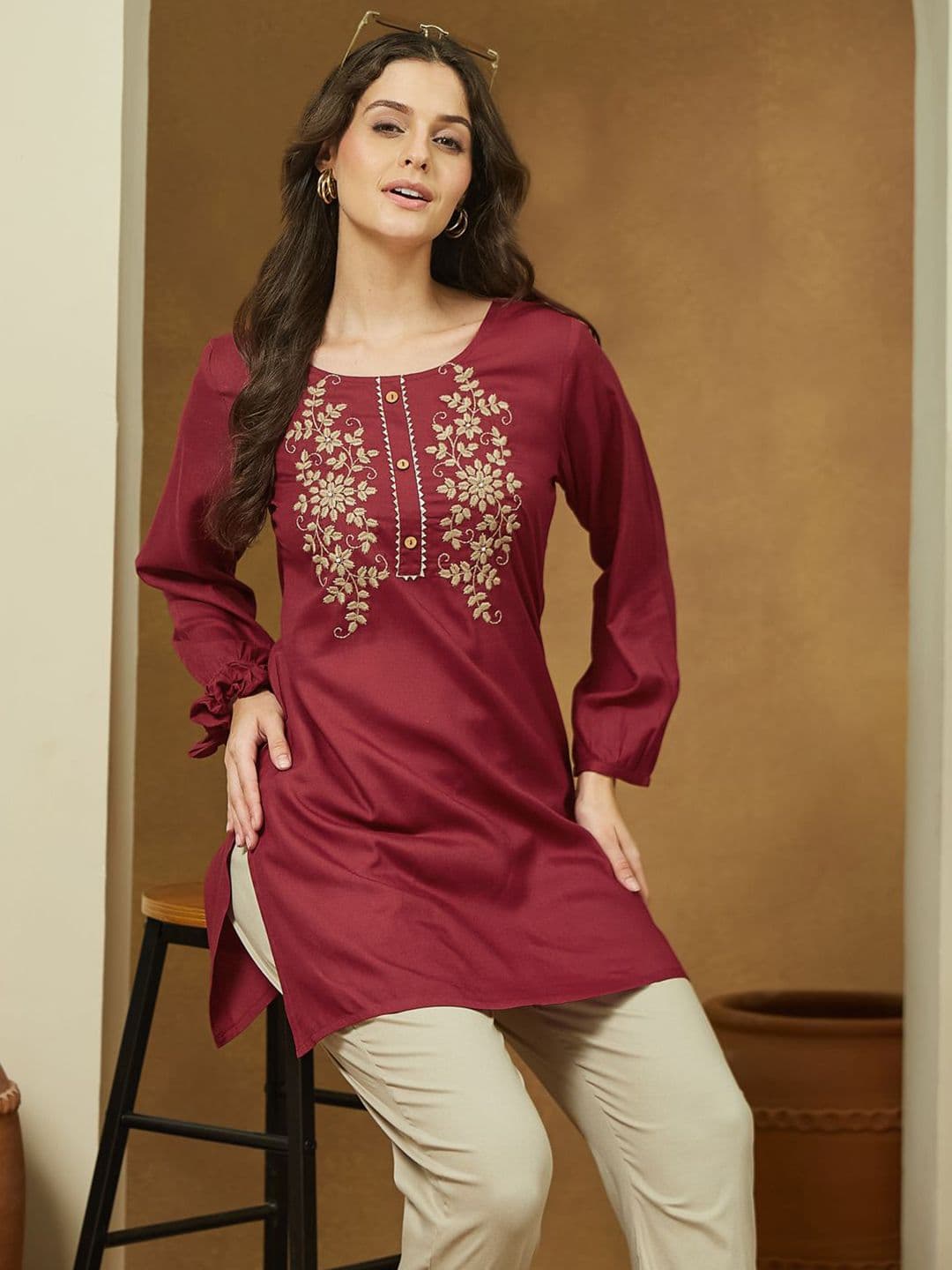 Janasya Women Maroon Rayon Embroidered Straight Short Kurti - view 1