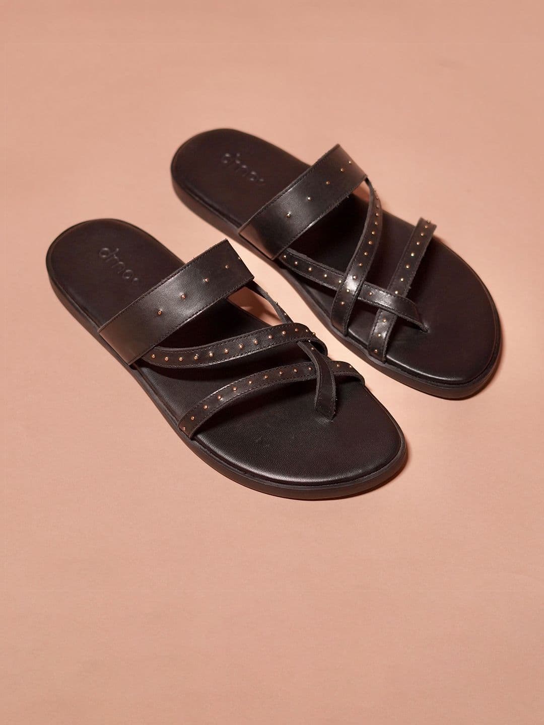 dmodot Men Slip-On Comfort Sandals - view 1