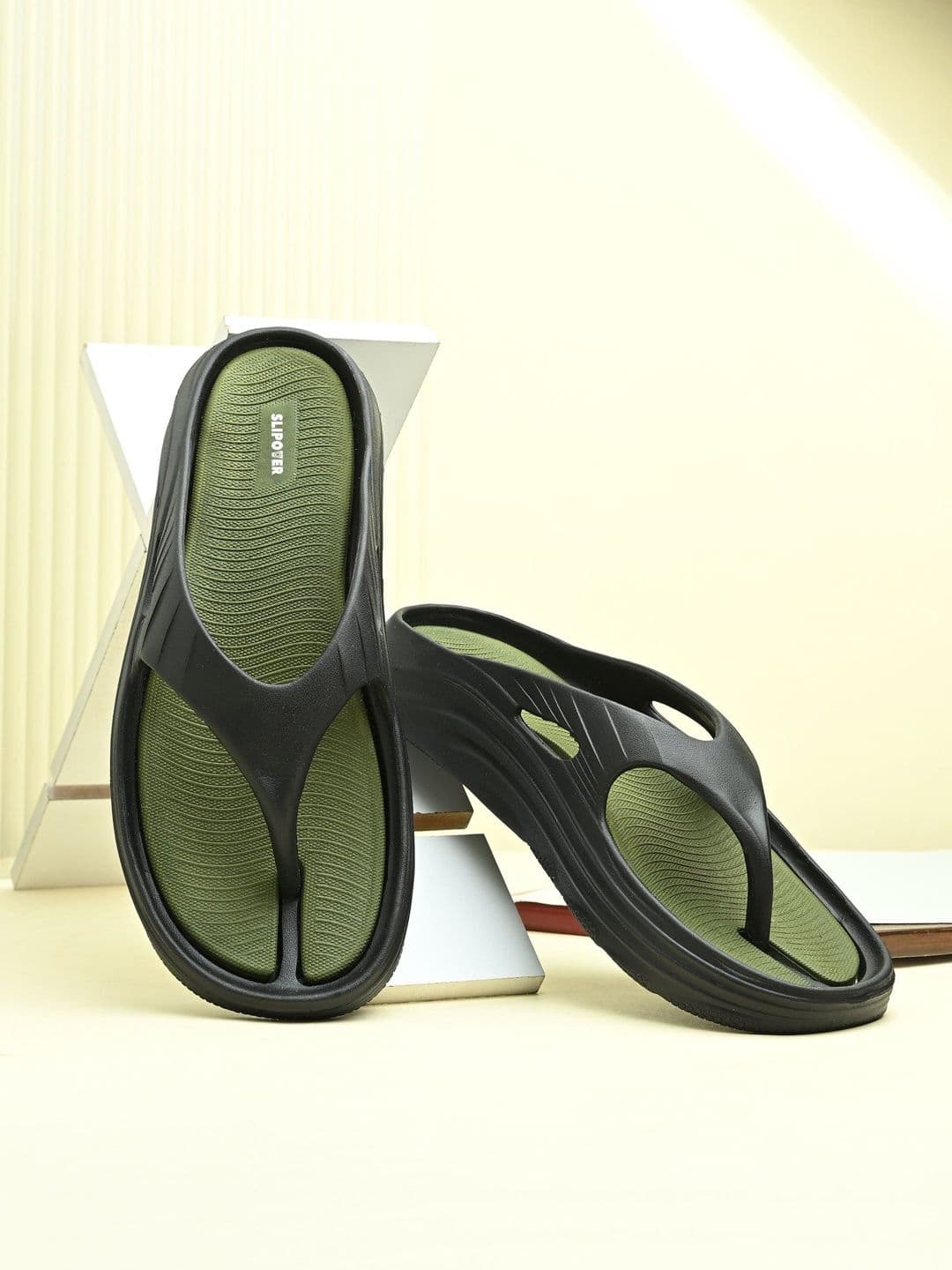 Slipover Men Thong Flip-Flops - view 1