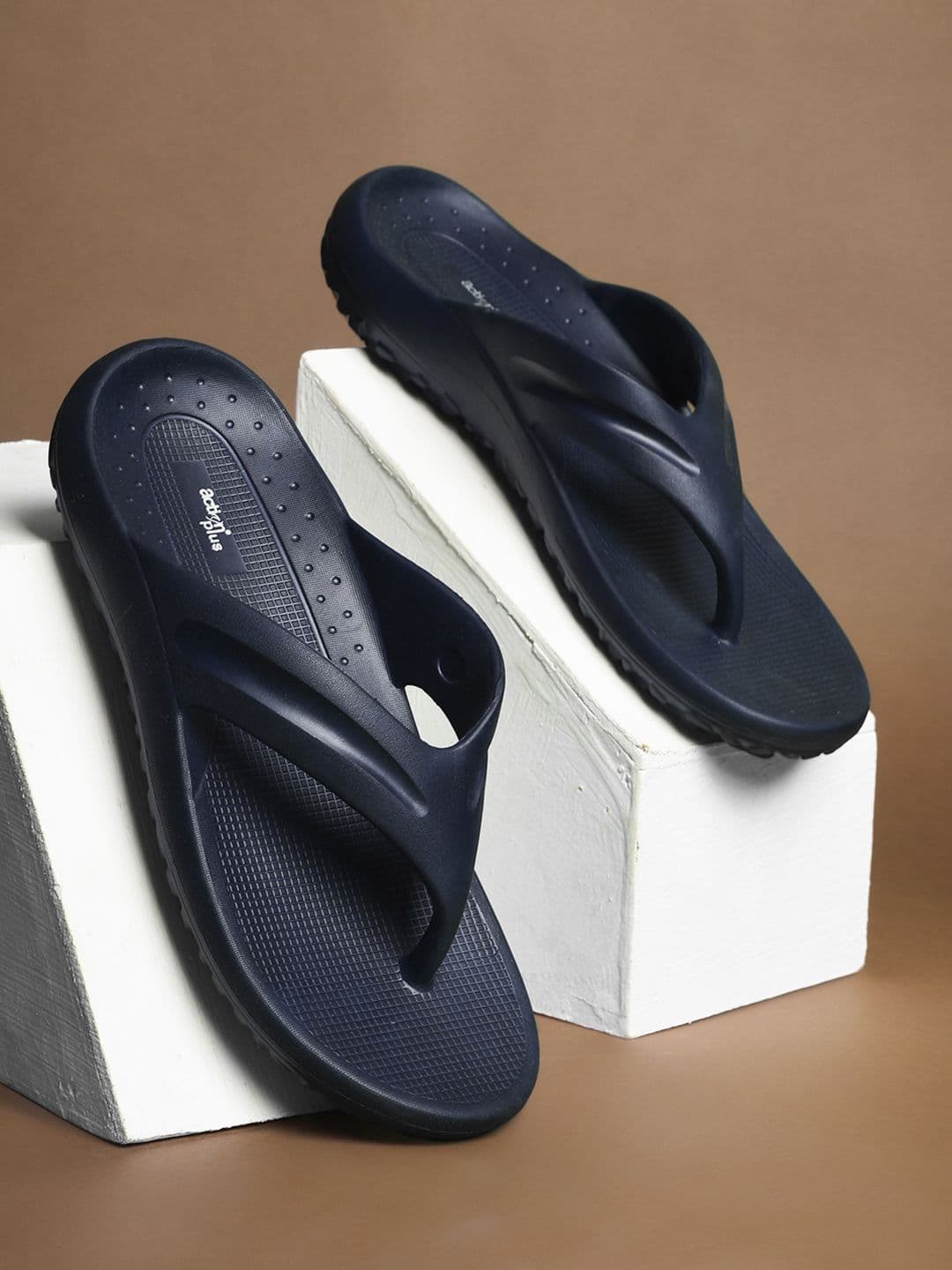 Action EVA Flotter Men Rubber Thong Flip-Flops - view 1