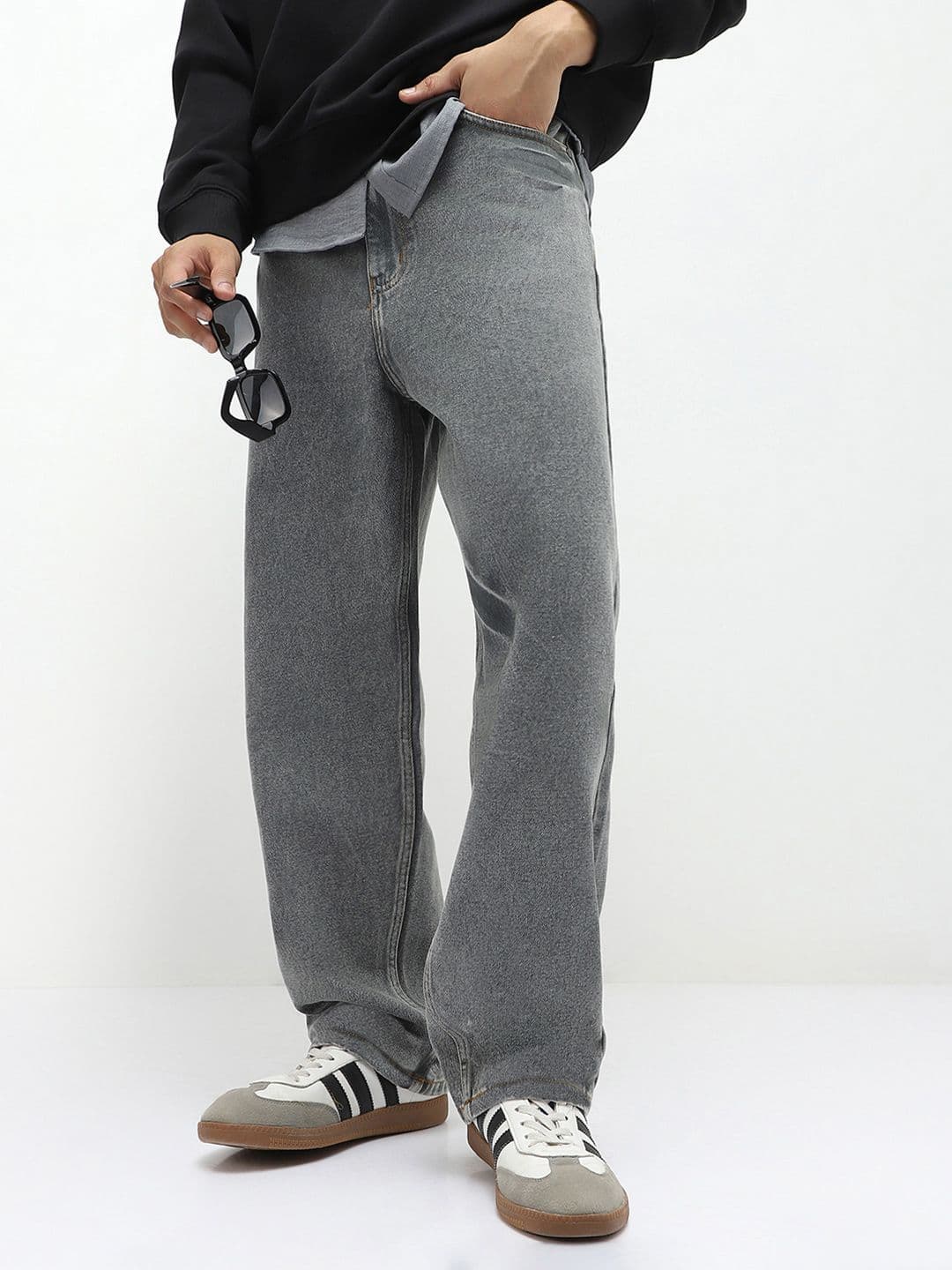 Urbano Fashion Men's Light Grey Loose Baggy Fit Non-Stretchable Washed Jeans - view 1