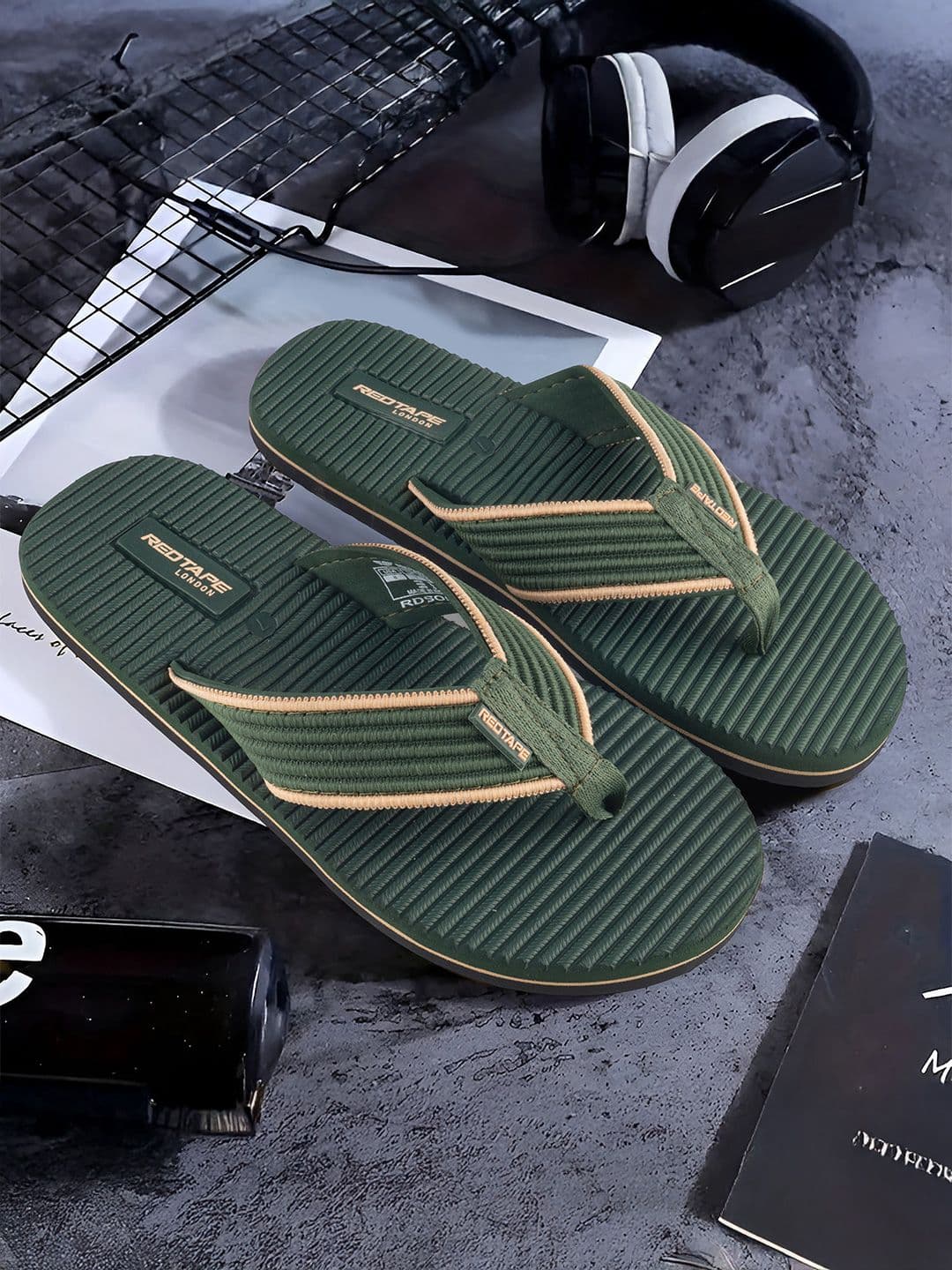 Red Tape Men Thong Flip-Flops - view 1