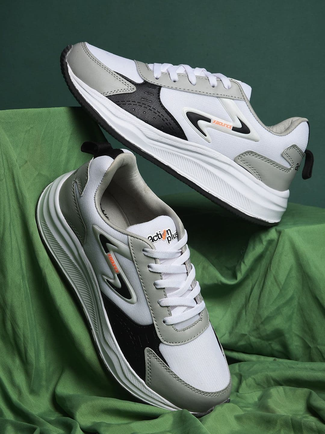 Action EVA Flotter Men Running Non-Marking Shoes - view 1