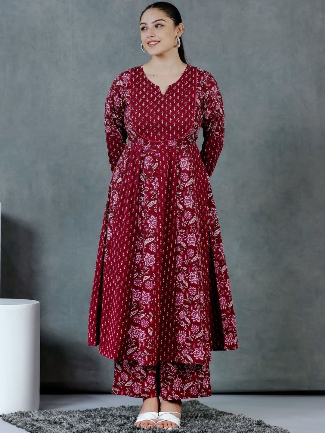 Aramya Women Floral Printed Panelled Pure Cotton Kurta with Palazzos - view 1